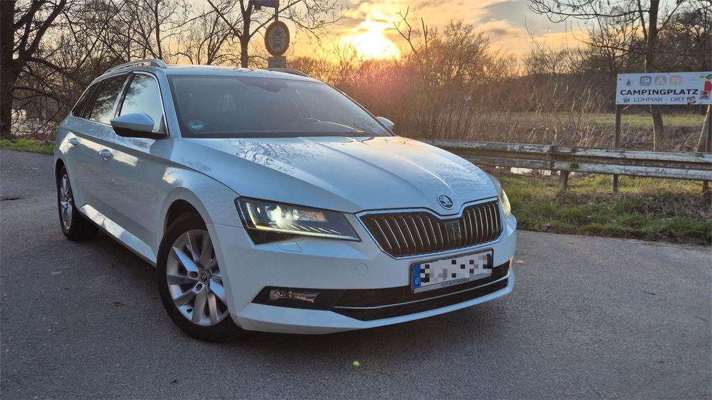 Skoda Superb 175.000 km 15.200 &euro; Lohmar 53797