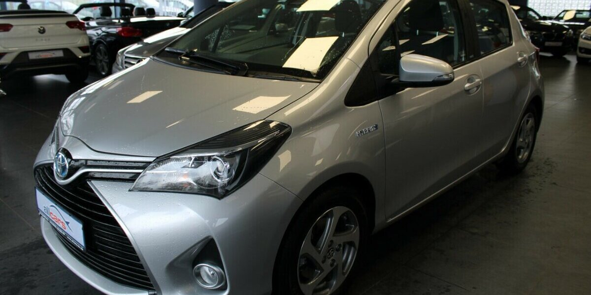 Toyota Yaris Hybrid 1.5 VVT-i Edition-S - 8-Fach - 39.573 km 13.980 &euro; Euskirchen 53881