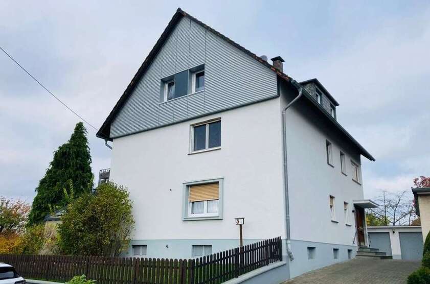 Haus zum Kaufen in Bergisch Gladbach 790.000 € 261 m²