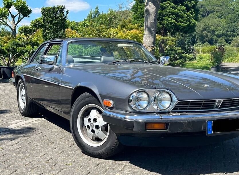 XJS