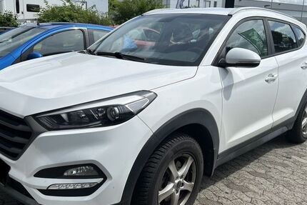 Hyundai TUCSON 118.995 km 12.490 &euro; Königswinter 53639