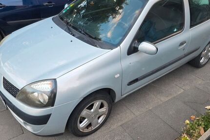 Renault Clio 231.000 km 650 &euro; Köln 51107