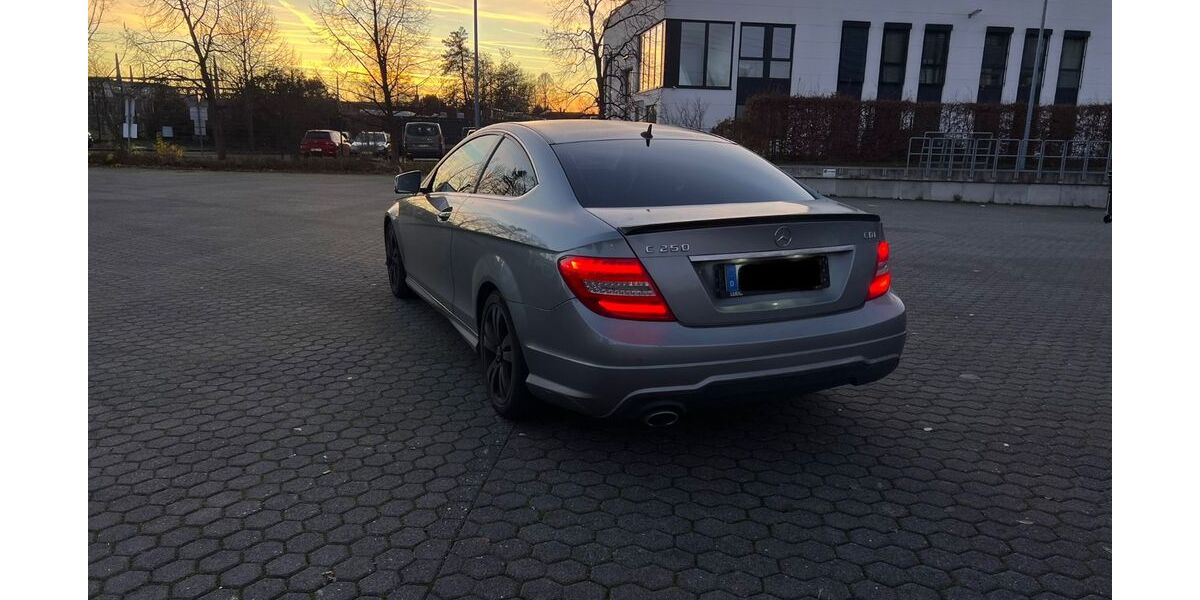 Mercedes-Benz C 250 230.000 km 10.200 &euro; Niederkassel 53859