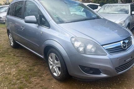 Opel Zafira 220.000 km 2.500 &euro; Bonn 53119