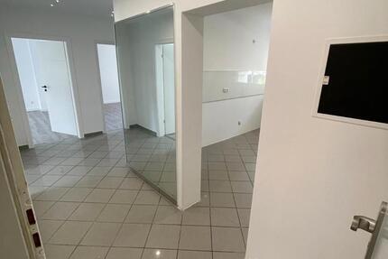 Wohnung Köln Ehrenfeld - 3 Zimmer, 81 m&sup2;, 1.800&euro; | Angebot:27627043