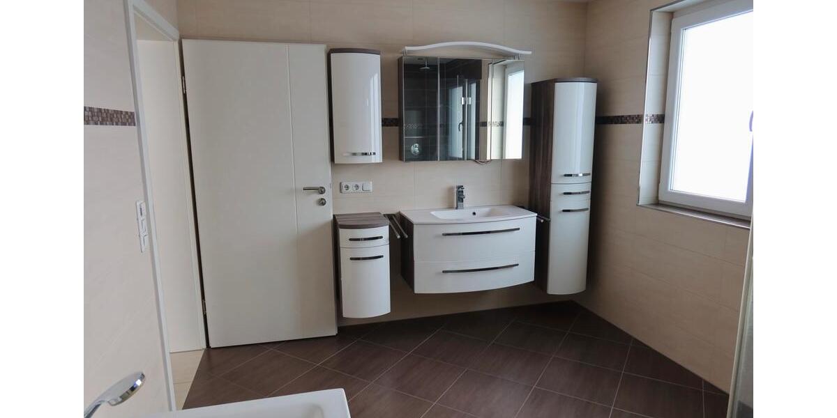 Einfamilienhaus Euskirchen - 5 Zimmer, 156 m&sup2;, 1.600&euro; | Angebot:24817357