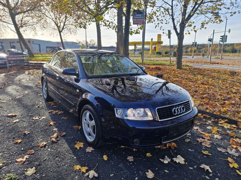 Audi A4 174.000 km 4.999 € Köln 51107