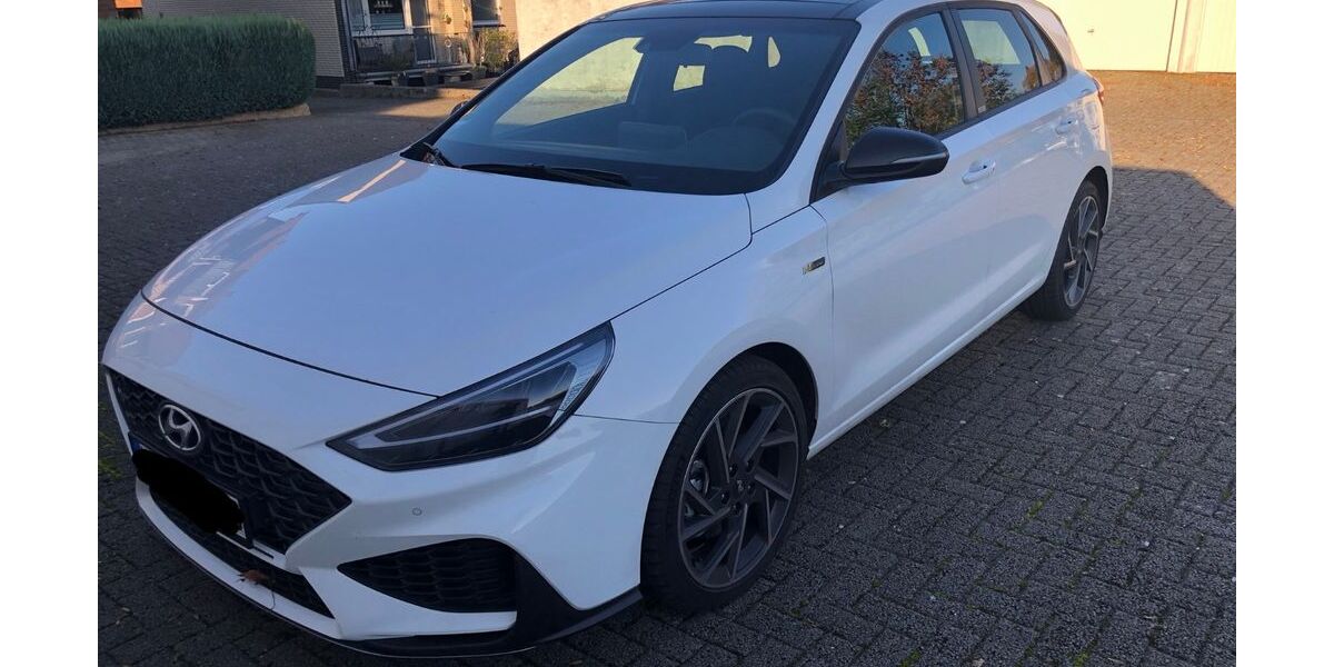 Hyundai i30 78.000 km 18.900 &euro; Brühl 50321