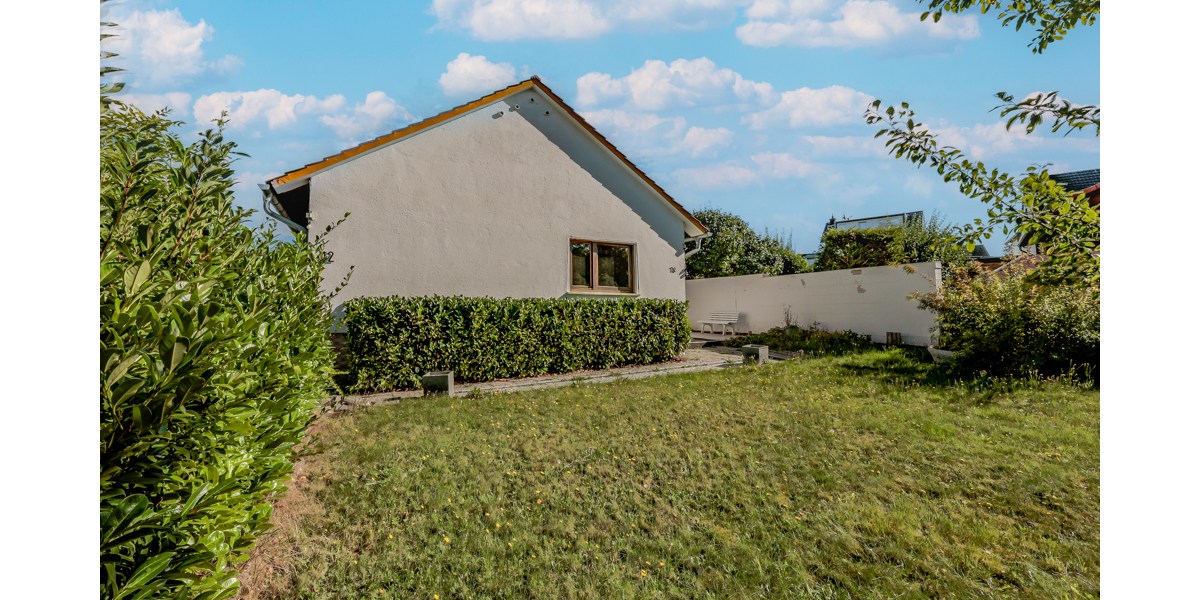 OberpleisBoseroth: Freistehendes EFH mit großem Grundstück, Doppelgarage und herrlichem Ölbergblick - Einfamilienhaus Königswinter Boseroth | Angebot:25882635