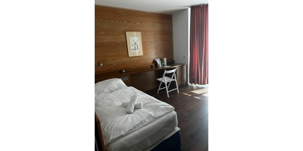 Etagenwohnung Frechen - 1 Zimmer, 21 m&sup2;, 750&euro; | Angebot:26300940