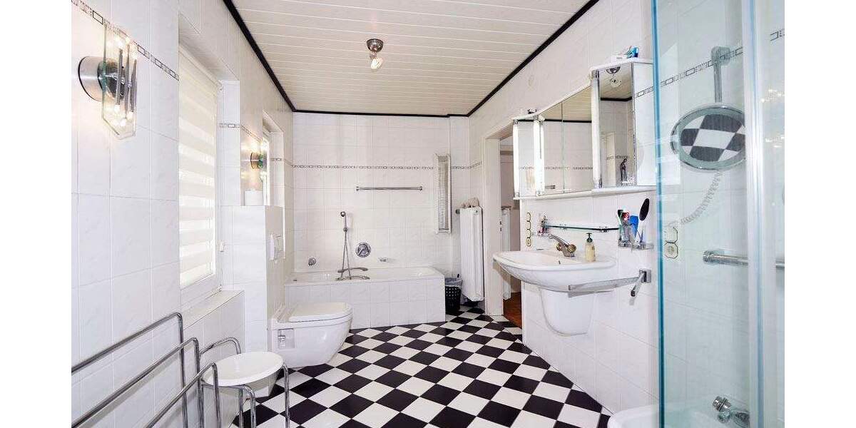 Einfamilienhaus Bad Honnef Rhöndorf - 4 Zimmer, 148 m&sup2;, 850.000&euro; | Angebot:25814485