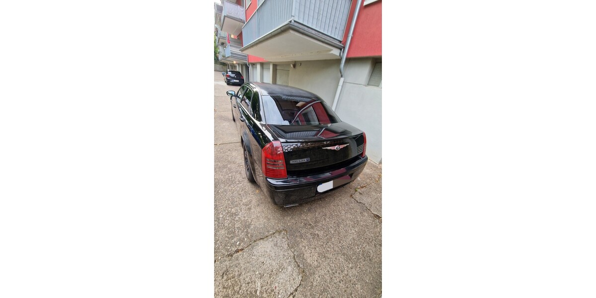 Chrysler 300C 290.000 km 4.250 &euro; Köln 50667