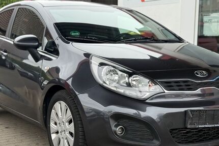 Kia Rio 147.000 km 5.699 &euro; Euskirchen 53879
