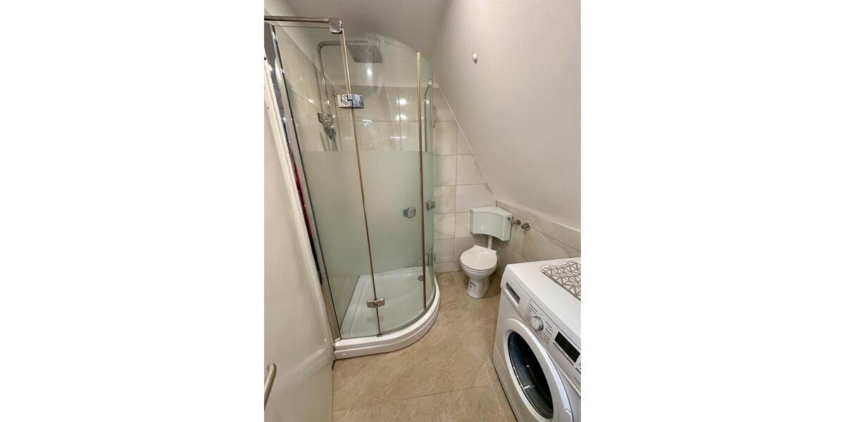 Dachgeschoßwohnung Köln Lindenthal - 2 Zimmer, 55 m&sup2;, 1.330&euro; | Angebot:23484096