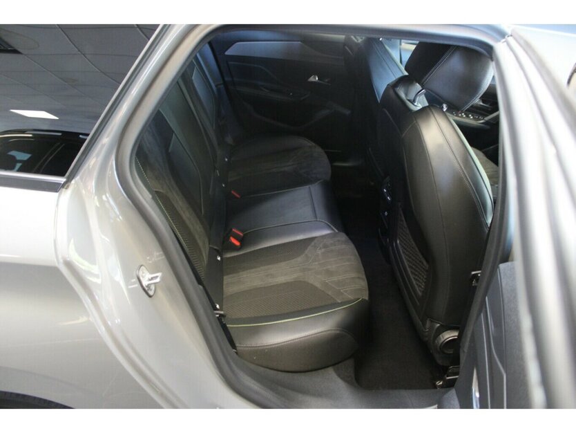 Peugeot e-308 SW Elektro 156 GT 4.919 km 28.980 € Euskirchen 53881