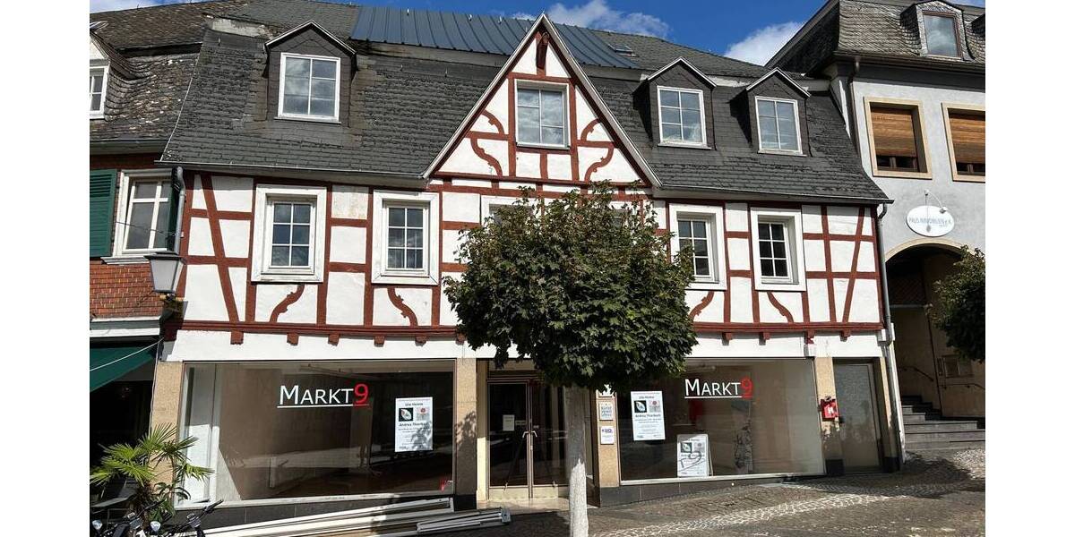 Immobilienangebot - Bestandsgebäude im Herzen von Linz am Rhein 1 zimmer