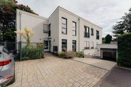 Neuwertige Wohnung (Baujahr 2018) in ruhiger Lage von Refrath 3 zimmer