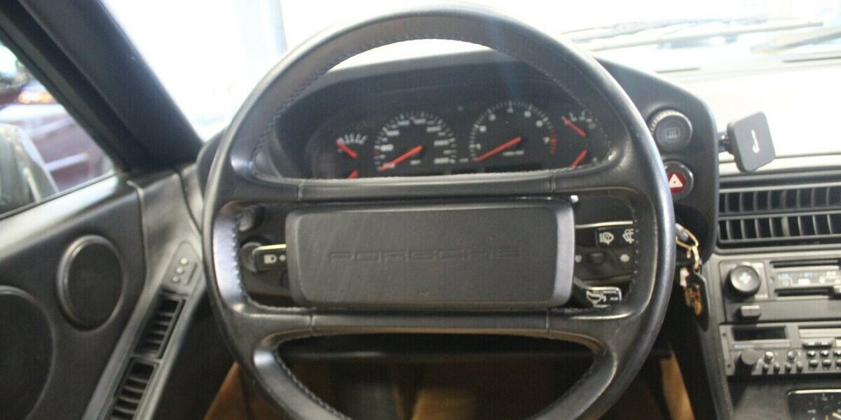 Porsche 928 GT - OLDTIMER - Schiebedach - Klima - 122.303 km 39.980 &euro; Euskirchen 53881