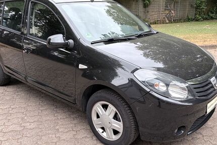 Dacia Sandero 127.569 km 3.990 &euro; Euskirchen 53879