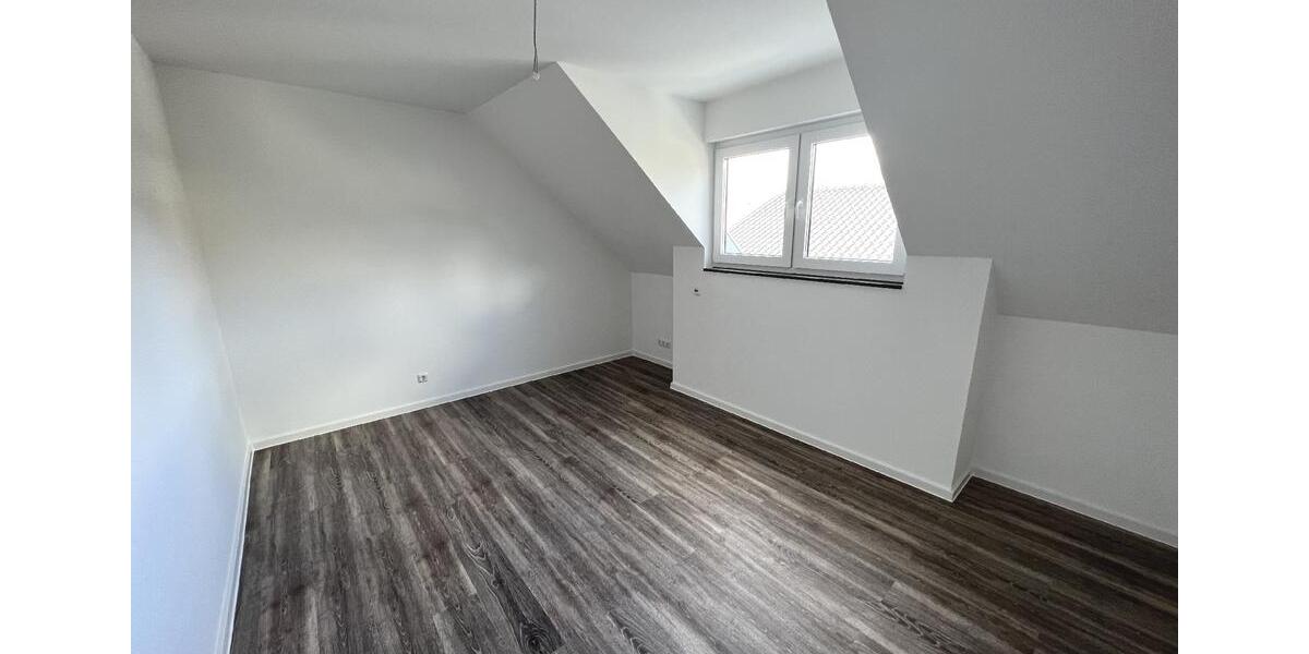 Maisonettenwohnung Siegburg - 5 Zimmer, 158 m&sup2;, 1.500&euro; | Angebot:24399156