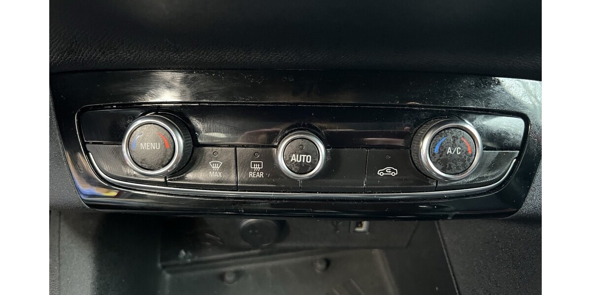 Opel Corsa E 42.300 km 15.500 € Bonn 53111