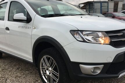 Dacia Sandero 70.000 km 6.299 &euro; Bonn 53227