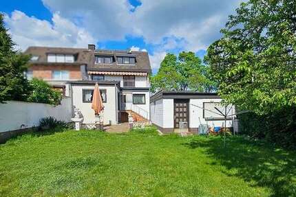 Haus zum Kaufen in Siegburg 468.000 € 180 m² 8 zimmer