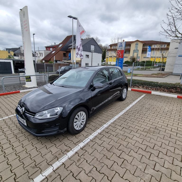 VW Golf 86.300 km 10.200 € Lohmar 53797