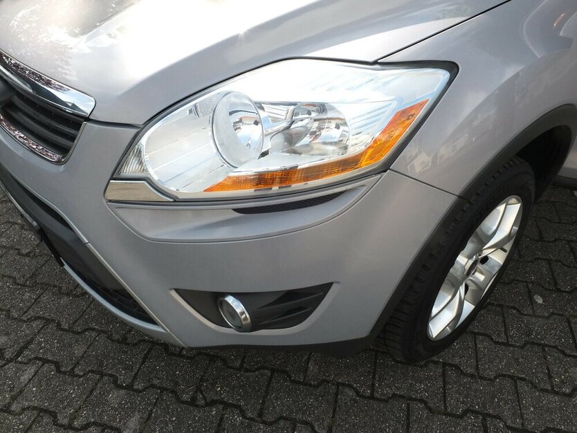 Ford Kuga CHAMPIONS EDITION 4x4 AHK SPORT 188.211 km 6.408 € Köln 50858