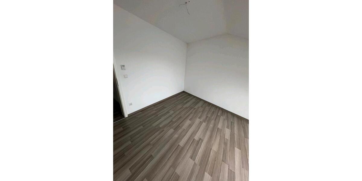 Etagenwohnung Siegburg - 3 Zimmer, 87 m&sup2;, 1.425&euro; | Angebot:25867883