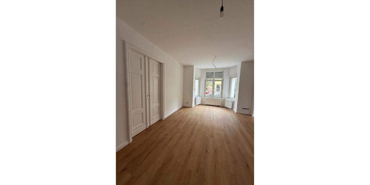 Erdgeschoßwohnung Köln Lindenthal - 5 Zimmer, 115 m&sup2;, 194.800&euro; | Angebot:27196442