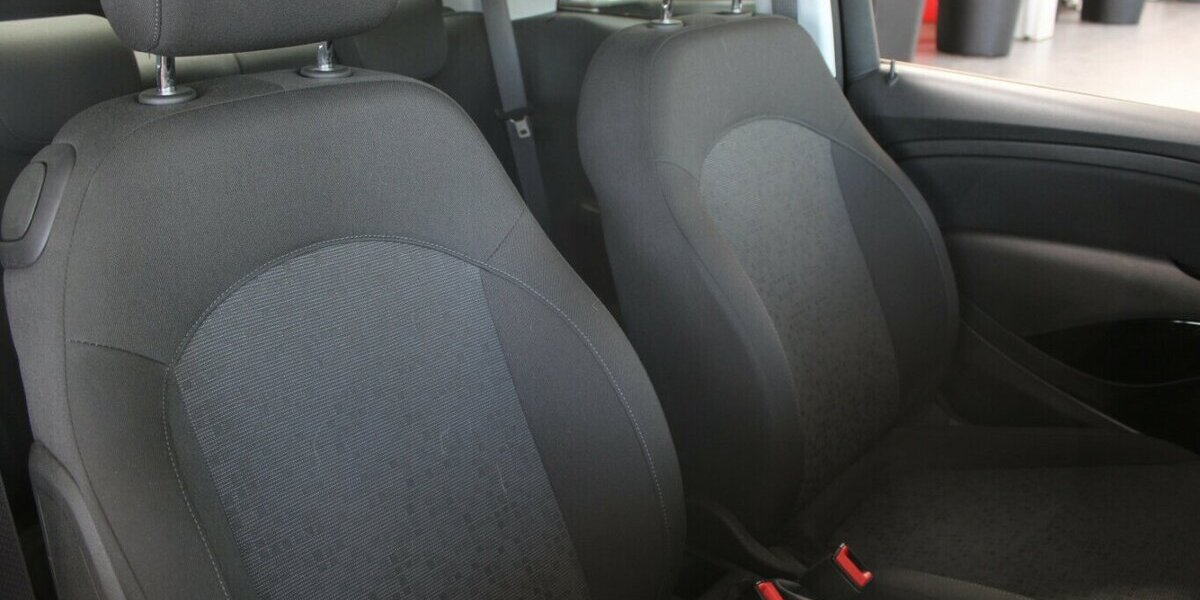 Opel Adam 1.2 53.798 km 7.980 &euro; Euskirchen 53881