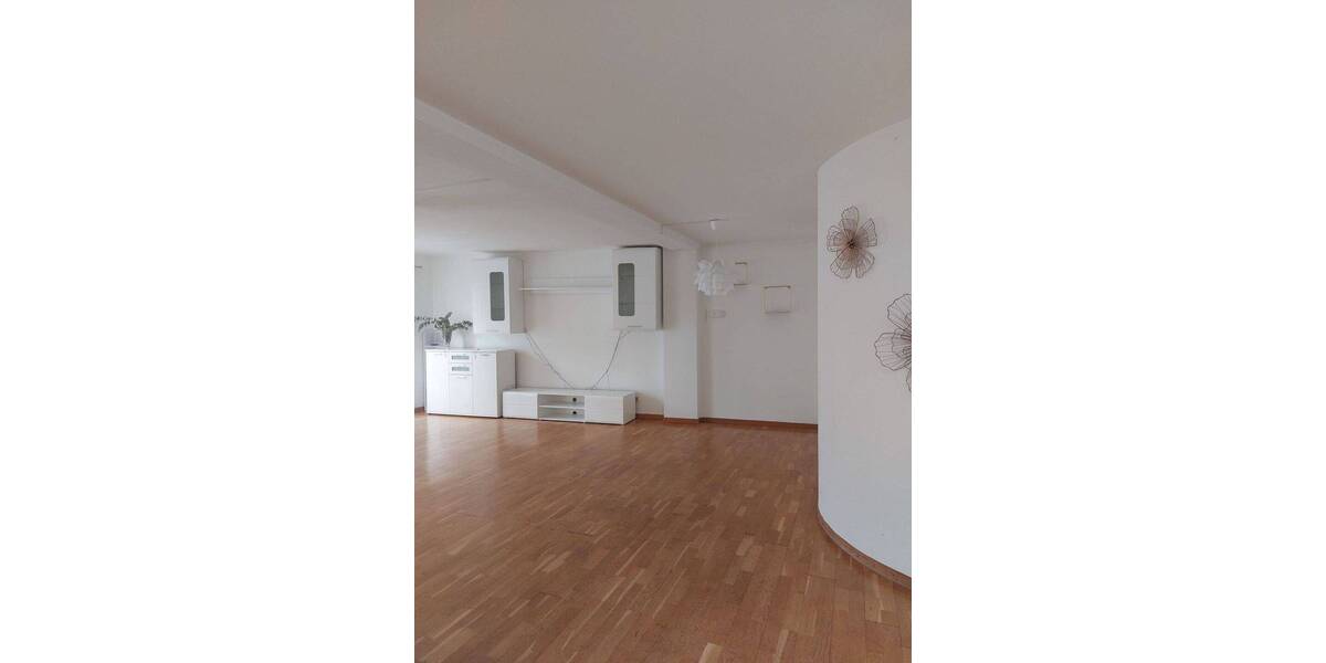 Etagenwohnung Siegburg - 3 Zimmer, 83 m&sup2;, 715&euro; | Angebot:26672294