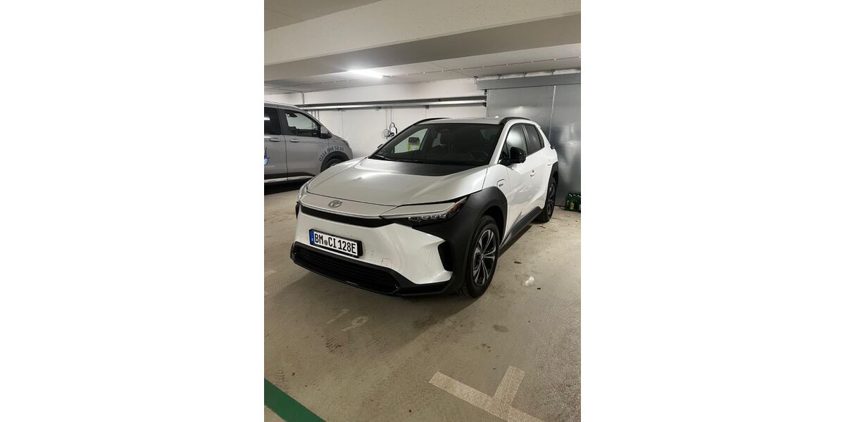 Toyota bZ4X 22.500 km 39.500 &euro; Brühl 50321