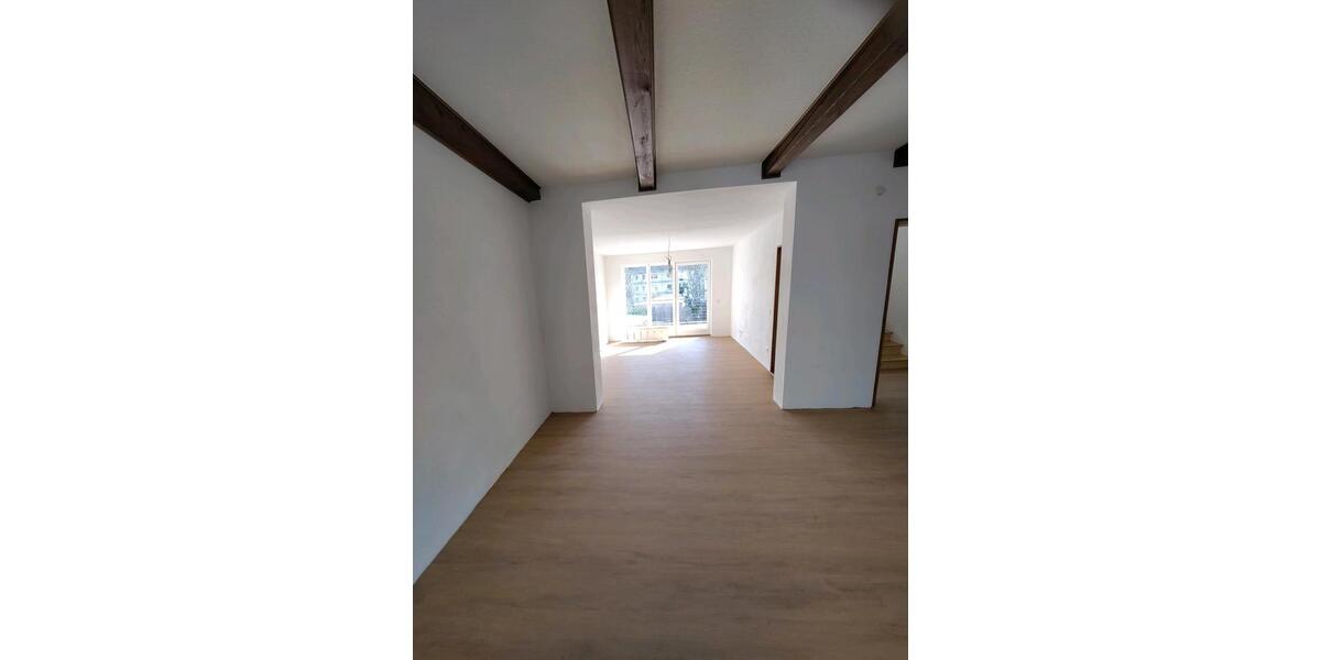 Villa Bonn Beuel-Mitte - 10 Zimmer, 357 m&sup2;, 5.350&euro; | Angebot:25967731