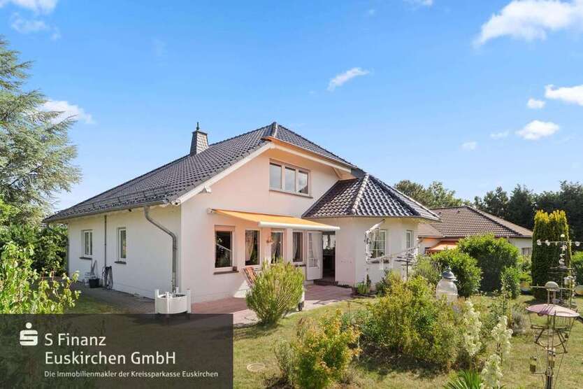 Haus zum Kaufen in Euskirchen 569.000 € 125.02 m²