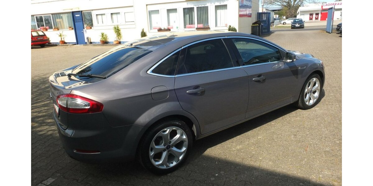 Ford Mondeo 2.0TDCi AUTOM-PROBLEME NAVI XENON PDC BLUET 143.215 km 7.500 &euro; Köln 50858