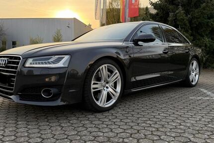 Audi A8 158.000 km 30.900 &euro; Troisdorf 53842