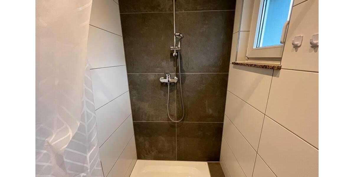 Etagenwohnung Grafschaft - 3 Zimmer, 80 m&sup2;, 1.200&euro; | Angebot:25410989