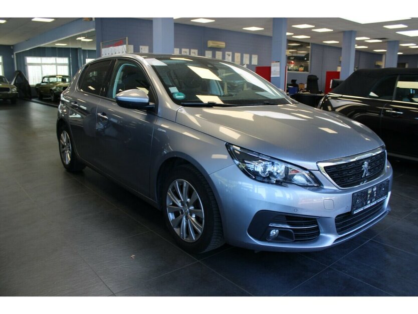 Peugeot 308 PureTech 130 GPF Style 81.569 km 11.980 € Euskirchen 53881