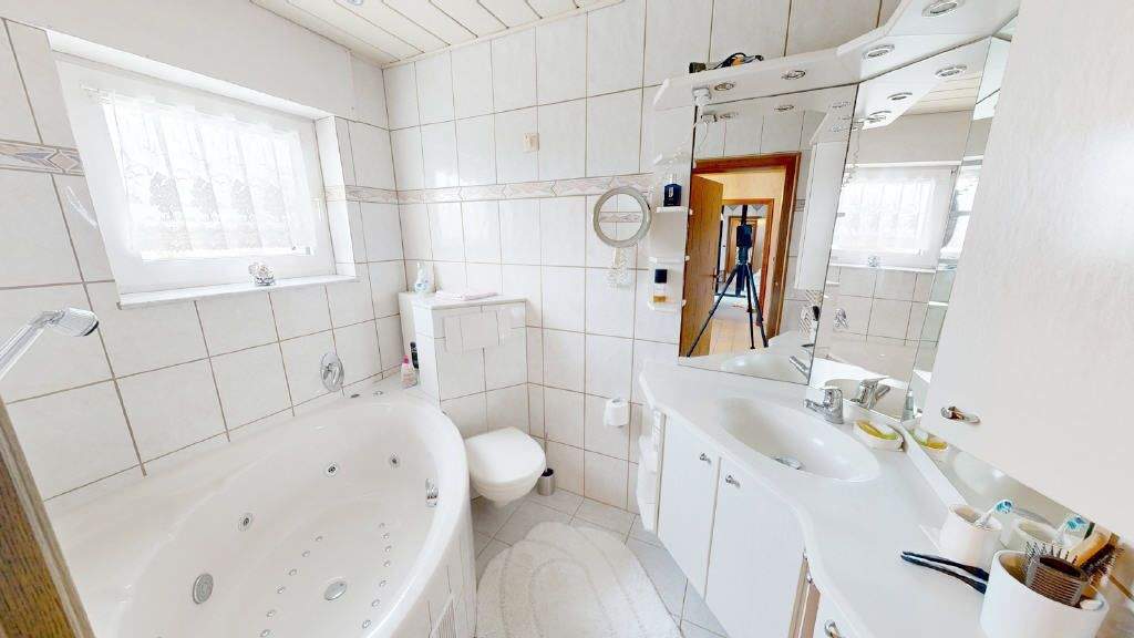 Einfamilienhaus Erftstadt Lechenich - 4 Zimmer, 107 m&sup2;, 275.000&euro; | Angebot:25703235