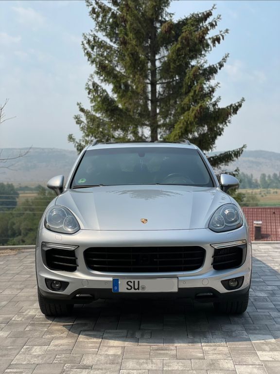 Porsche Cayenne 146.000 km 33.900 € Troisdorf 53842