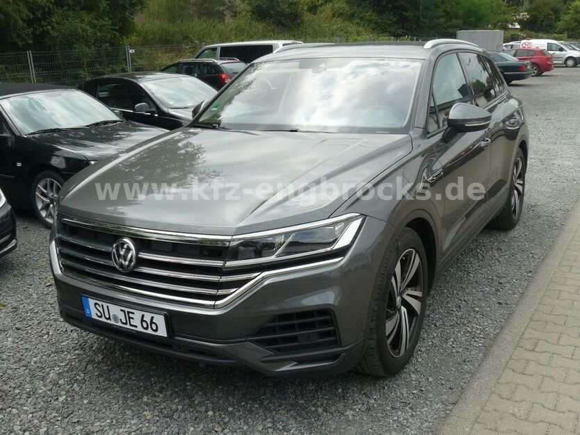 VW Touareg 124.000 km 38.800 € Sankt Augustin 53757