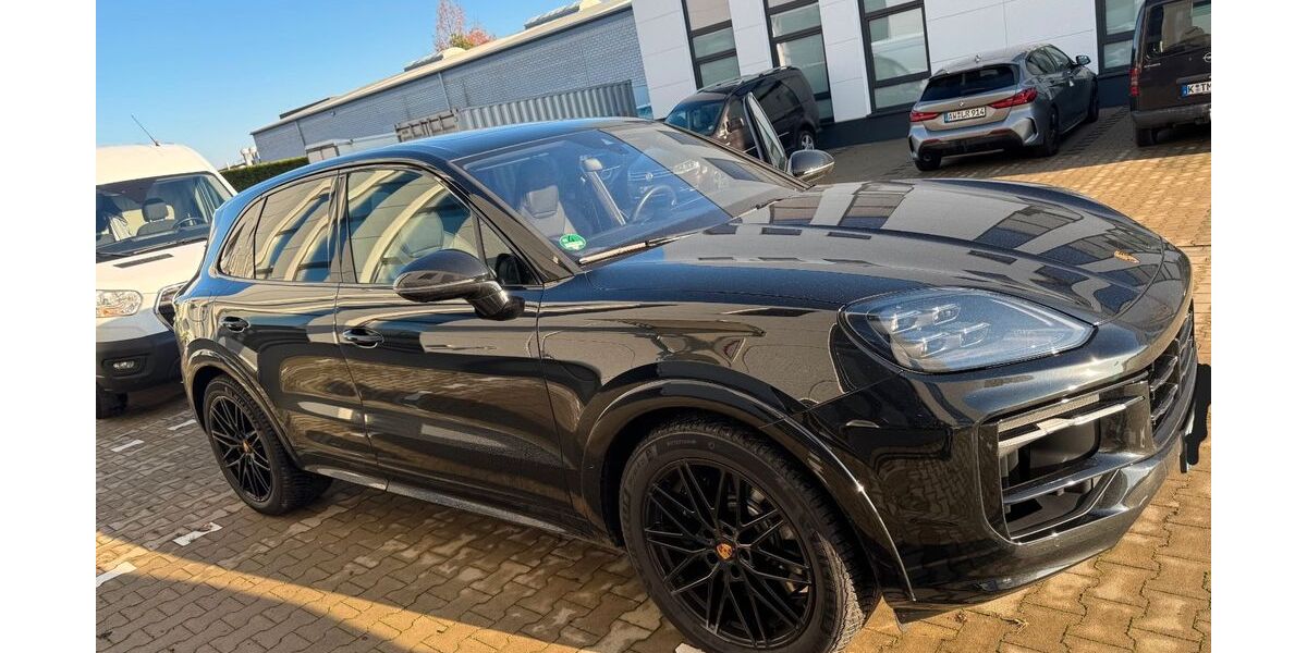 Porsche Cayenne 16.500 km 119.000 &euro; Troisdorf 53844