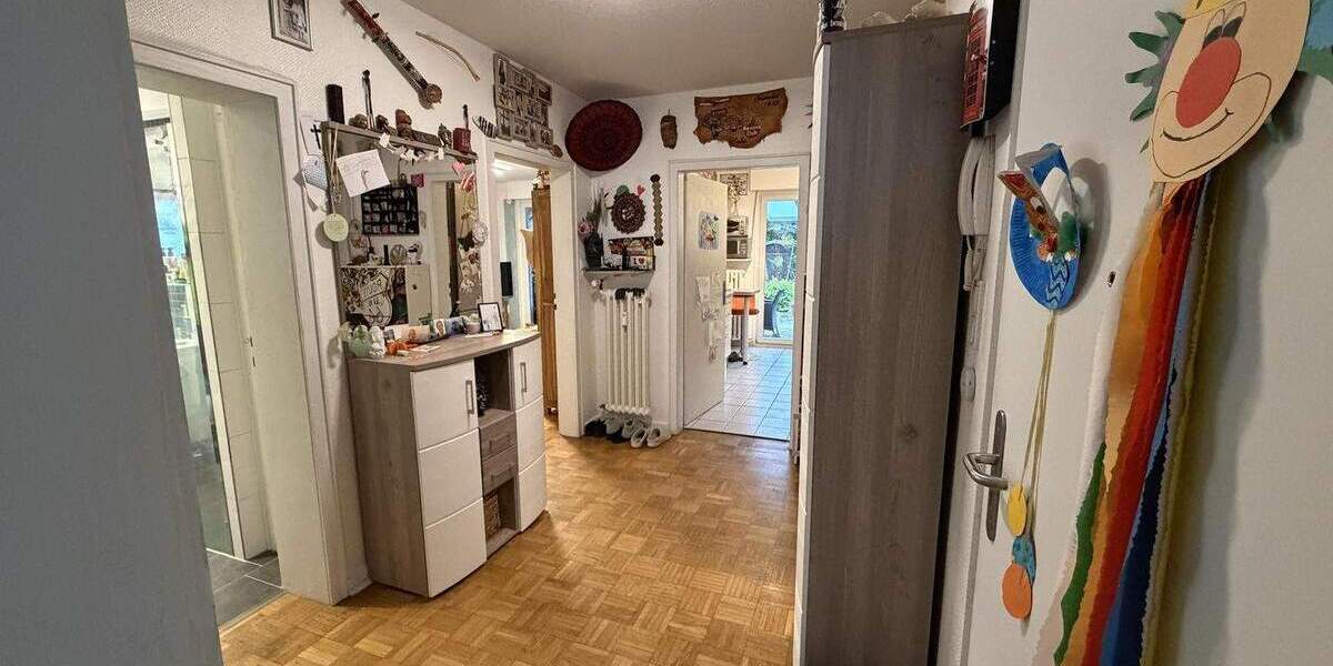 Etagenwohnung Köln Merheim - 4 Zimmer, 105 m&sup2;, 480.000&euro; | Angebot:24528646