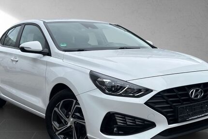 Hyundai i30 70.000 km 14.270 &euro; Troisdorf 53840