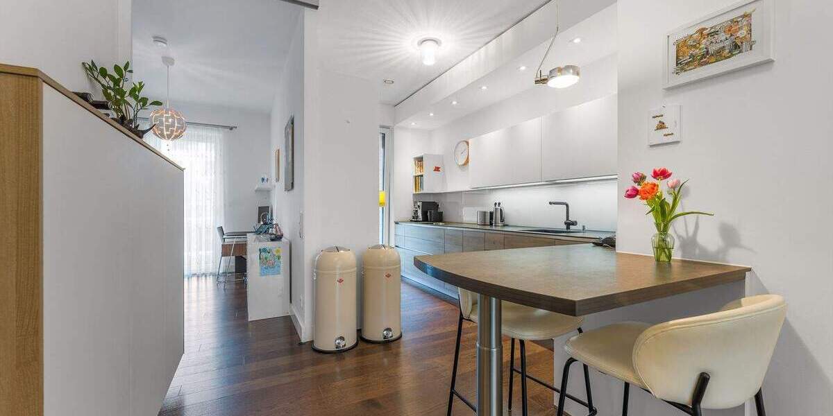 Etagenwohnung Köln Bayenthal - 4 Zimmer, 120 m&sup2;, 1.090.000&euro; | Angebot:25685038