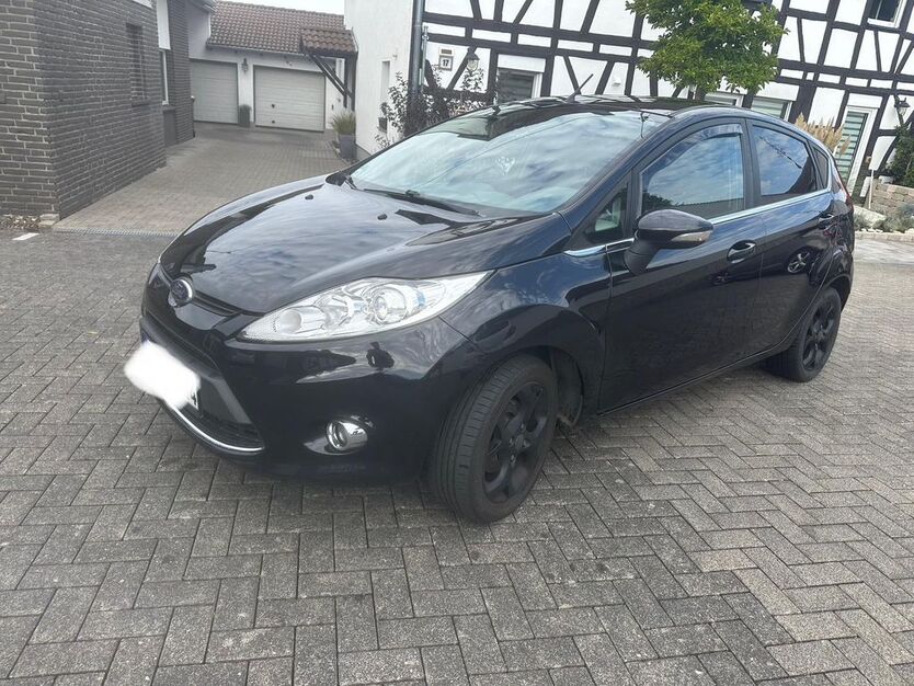 Ford Fiesta 158.000 km 3.999 € Hennef 53773