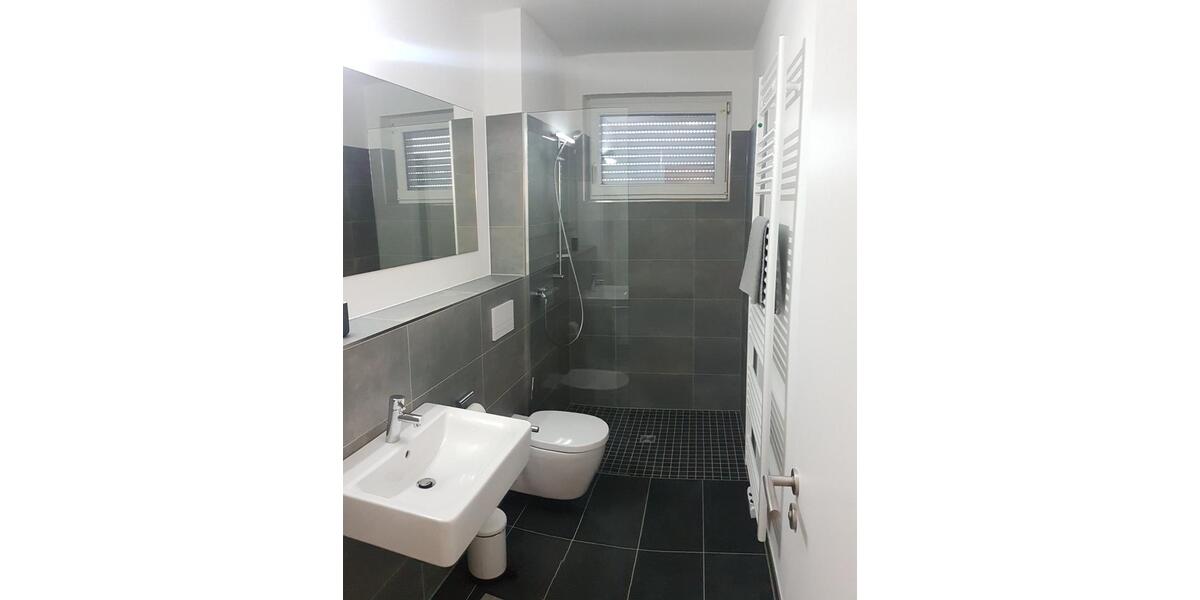 Etagenwohnung Bonn Beuel-Mitte - 1 Zimmer, 40 m&sup2;, 1.295&euro; | Angebot:24099612