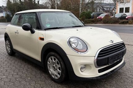 Mini One First 110.000 km 8.299 &euro; Remagen 53424